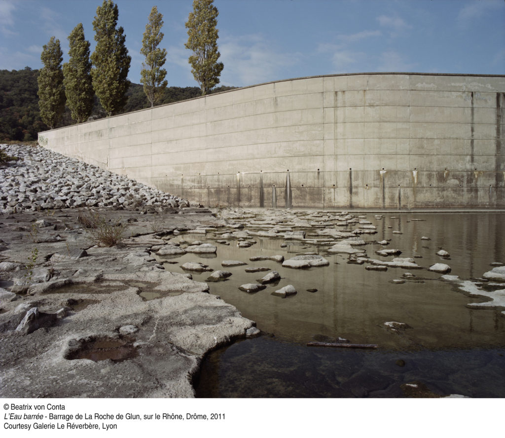 L'eau barrée- Barrage de la Roche de Glun sur le Rhône Drôme 2011