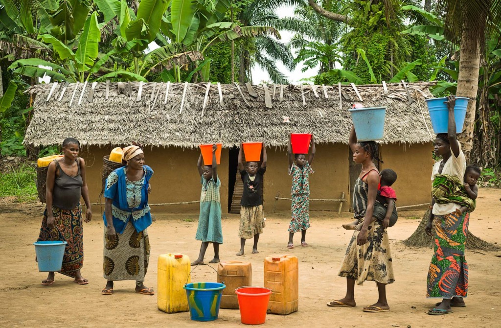 © Patrick Willocq Sur la route de Bikoro à Bokonda